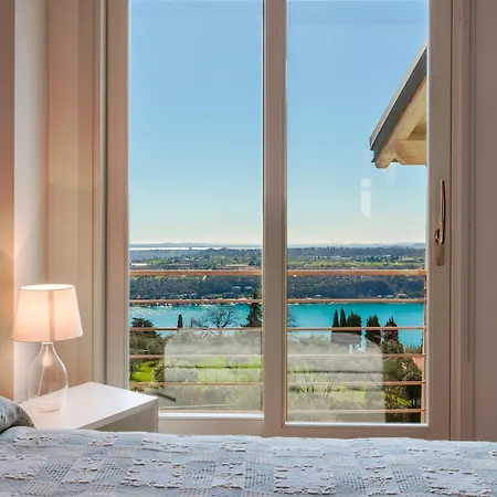 Wow - Amazing View! Appartement Salò